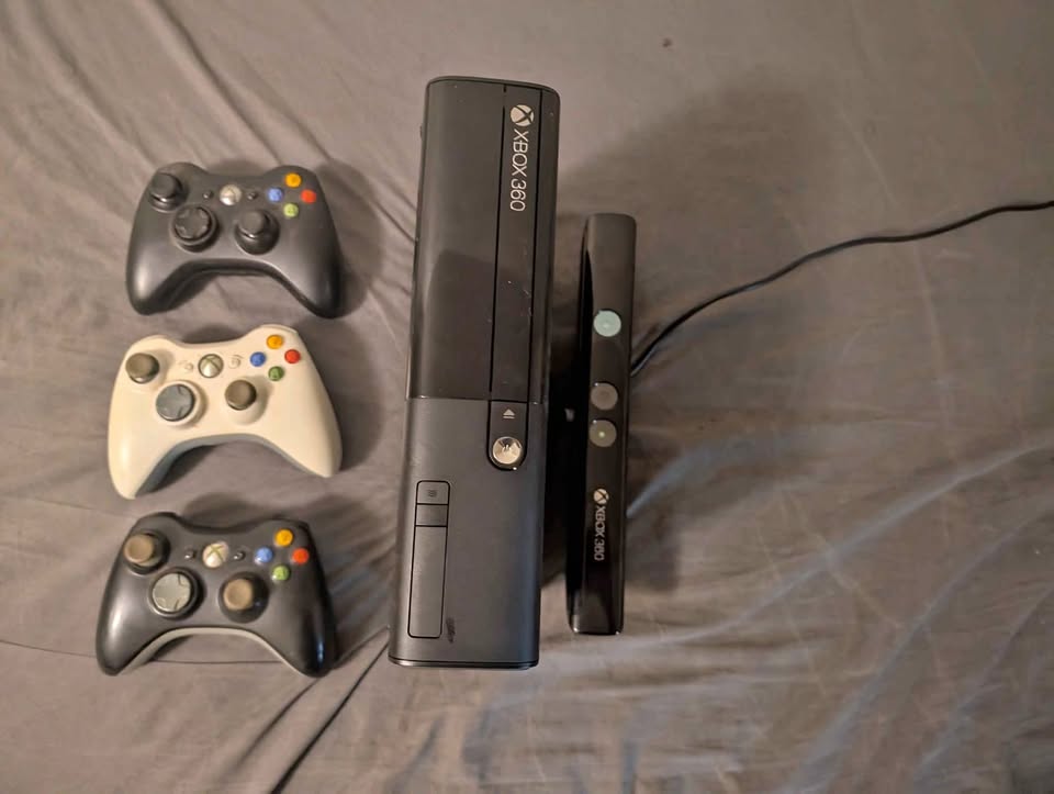 Xbox 360 E lot ($300+ of games) asking $220