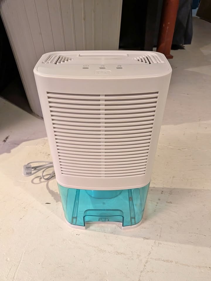 Portable Dehumidifier 2L tank
