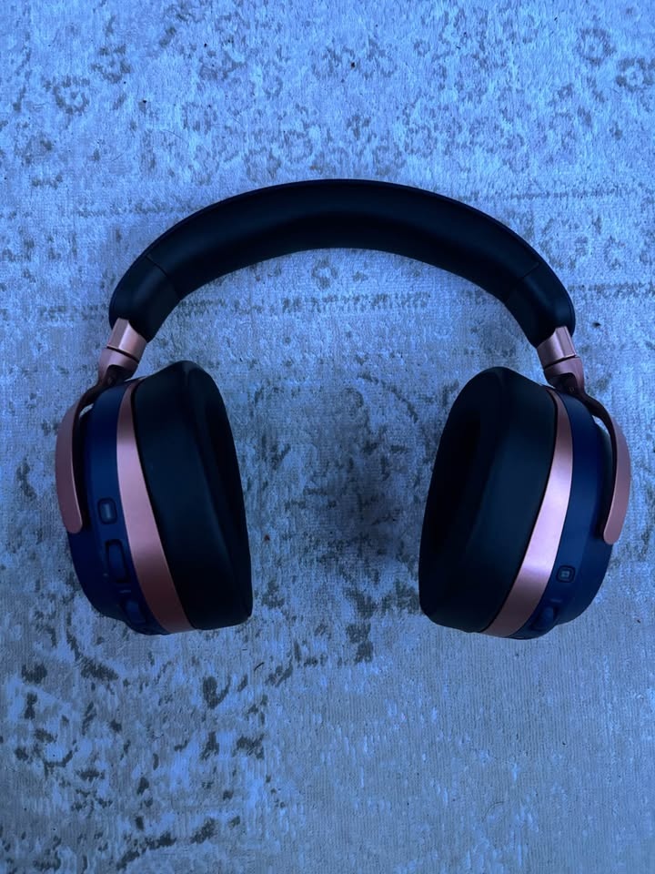 Gently Used Turtle Beach Stealth 700 Gen 3 - photo 3