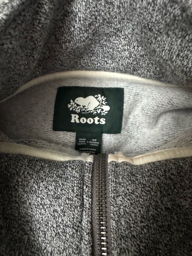 Roots Grey Quarter-Zip Lounge Set - Women’s S Top / XS Bottom - photo 3