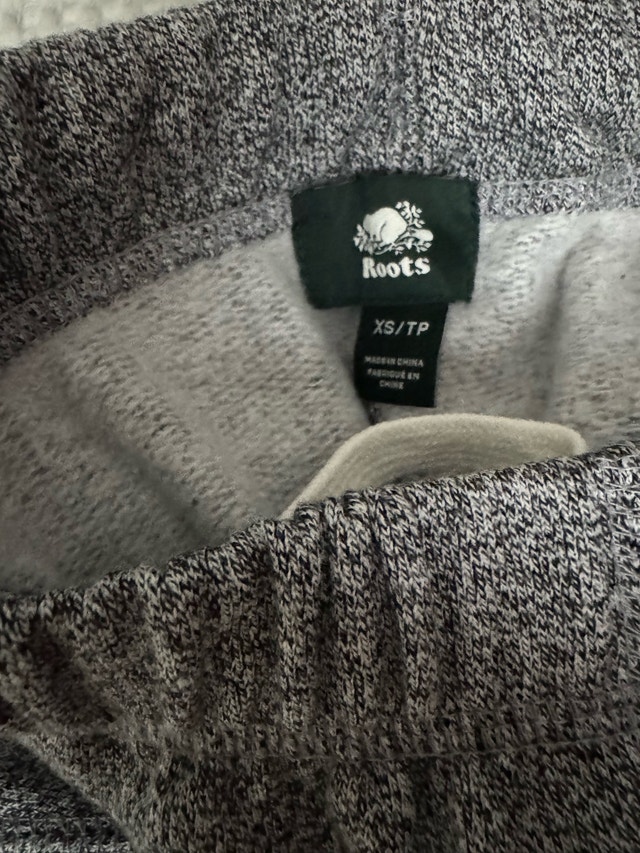 Roots Grey Quarter-Zip Lounge Set - Women’s S Top / XS Bottom - photo 4