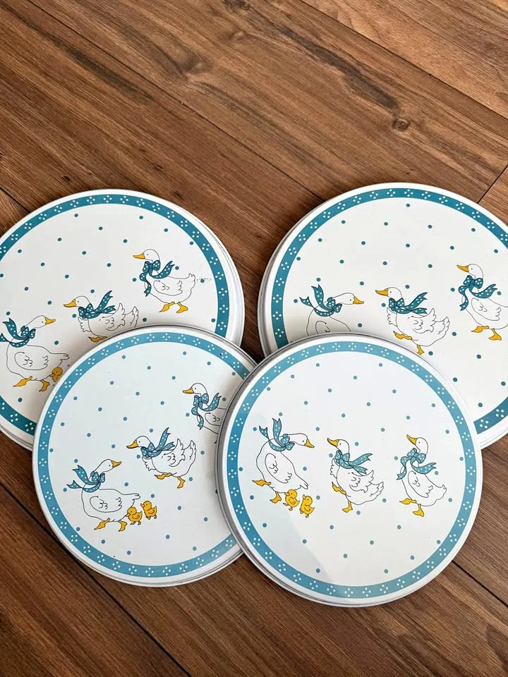 Vintage Charming Duck metal Design Stove toppers - Set of 4 thumbnail
