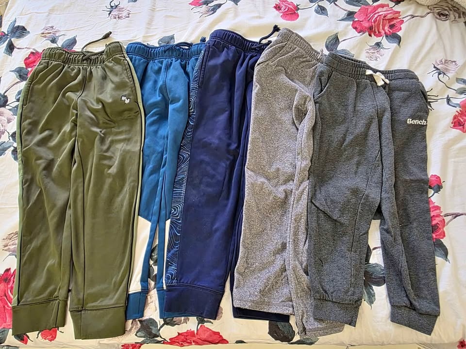 Boys sweat pants size 7