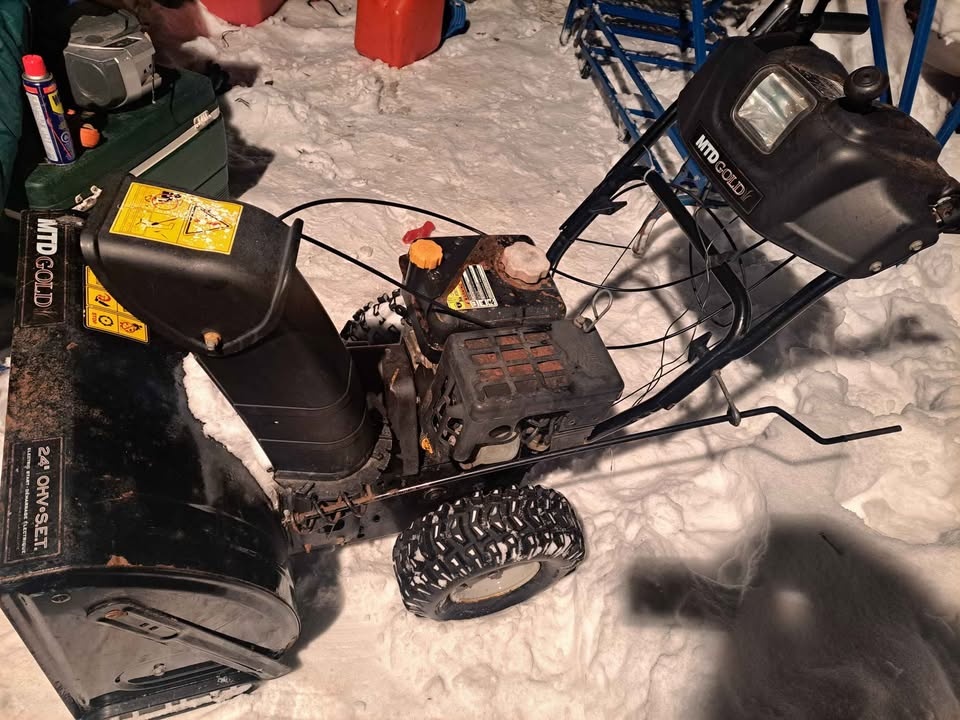 Snowblower for Sale - Starts with First Pull! - photo 2