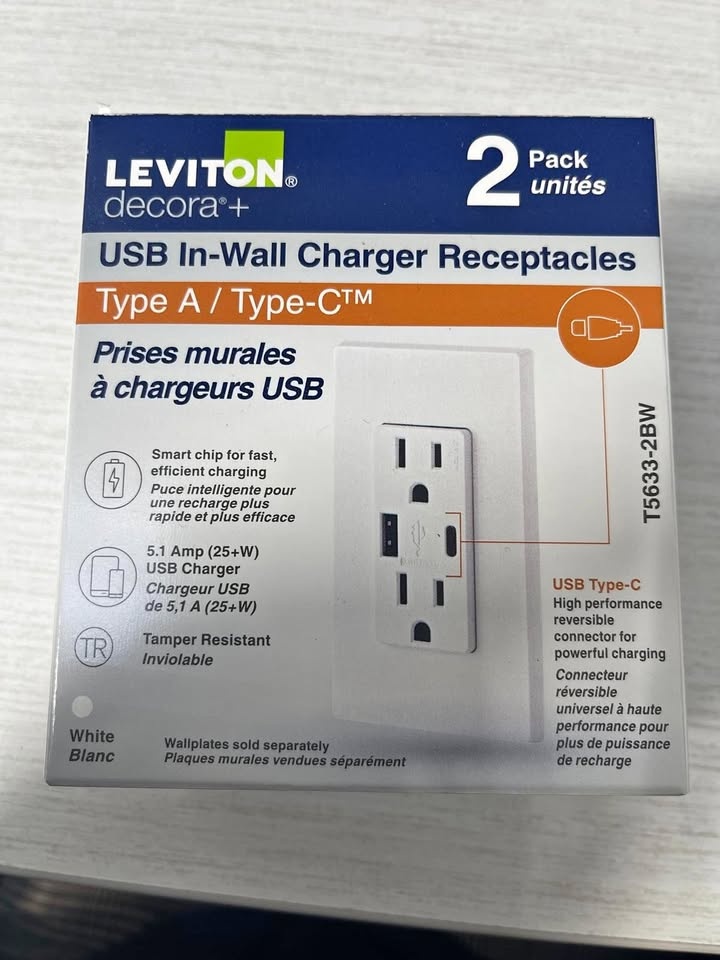 Leviton 2-Pack Decora USB Receptacles (15 Amp, Tamper-Resistant)