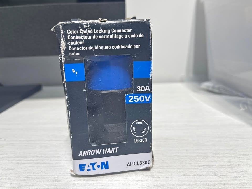 Eaton Heavy Duty Nylon Locking Connector - 30-Amp