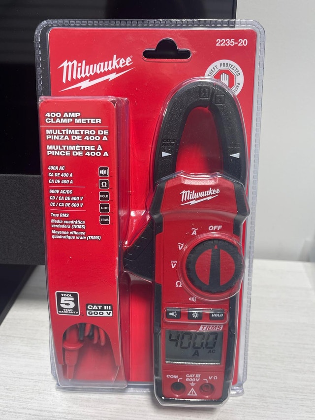 Milwaukee 400 Amp AC Digital Clamp Meter (2235-20)