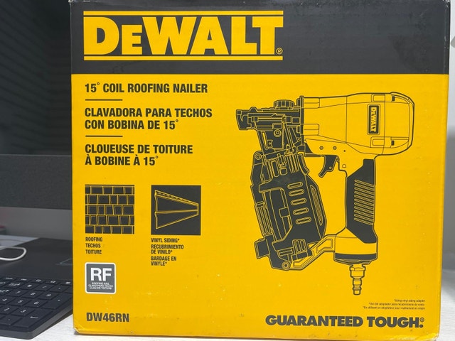 DEWALT Pneumatic Roofing Nailer DW46RN
