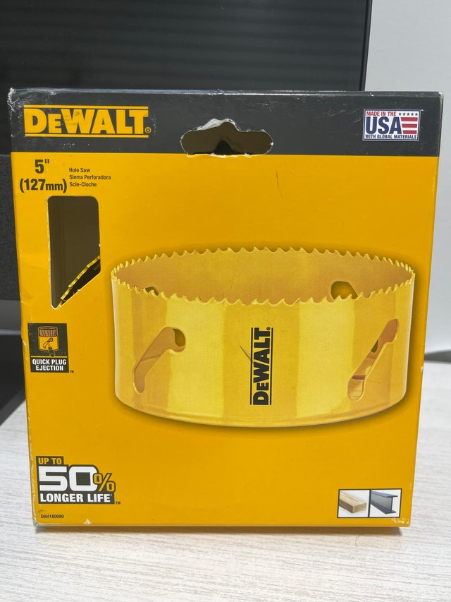 DEWALT DAH180080 5" (127MM) Bi-Metal Hole Saw