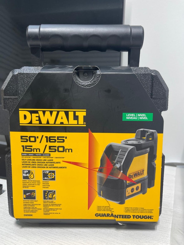 DEWALT 50/165 ft. Red Self-Leveling Cross Line Laser Level - photo 2