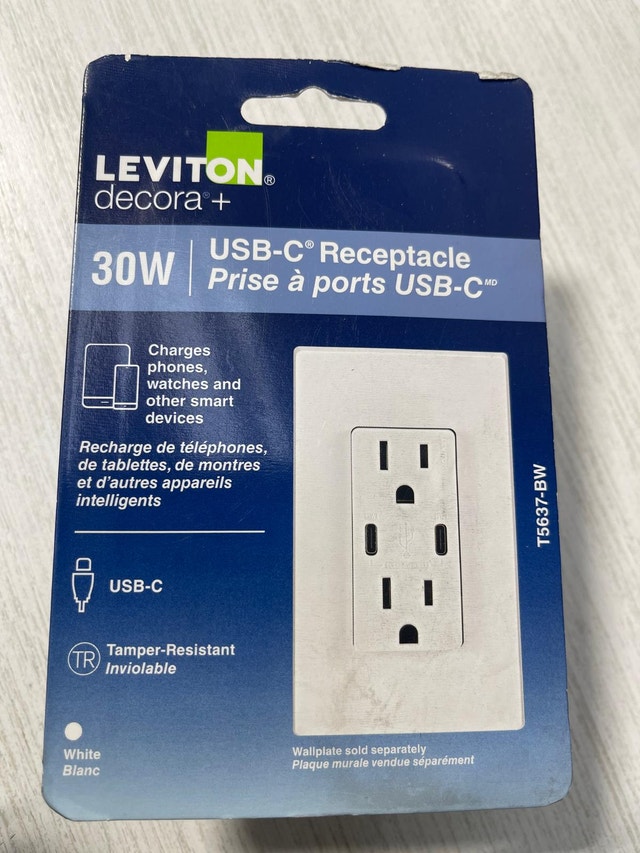 Leviton 30W USB Dual Type-C/C In-Wall Charger