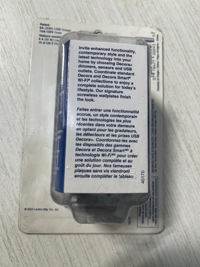 Leviton 30W USB Dual Type-C/C In-Wall Charger - photo 2