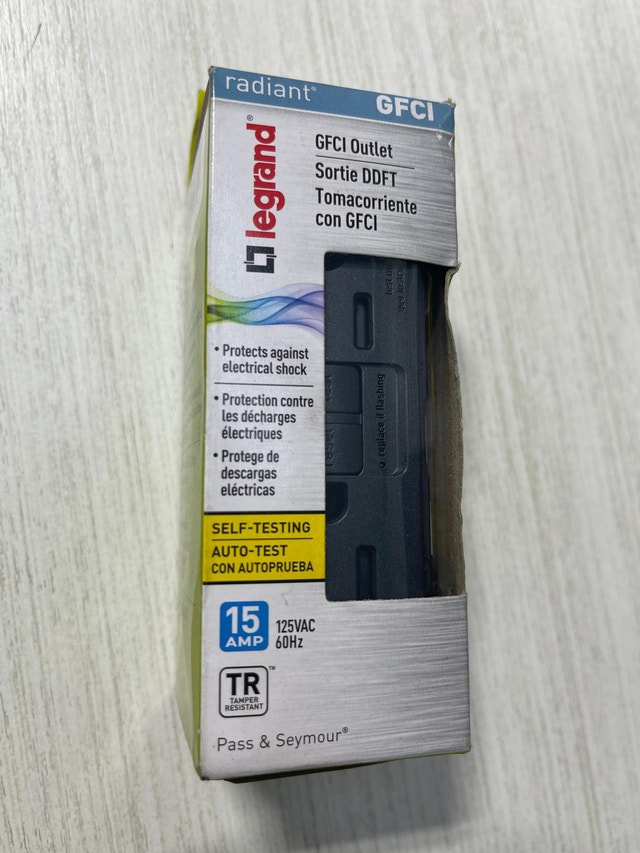 Legrand 1597TRGCC4 Radiant GFCI Receptacle