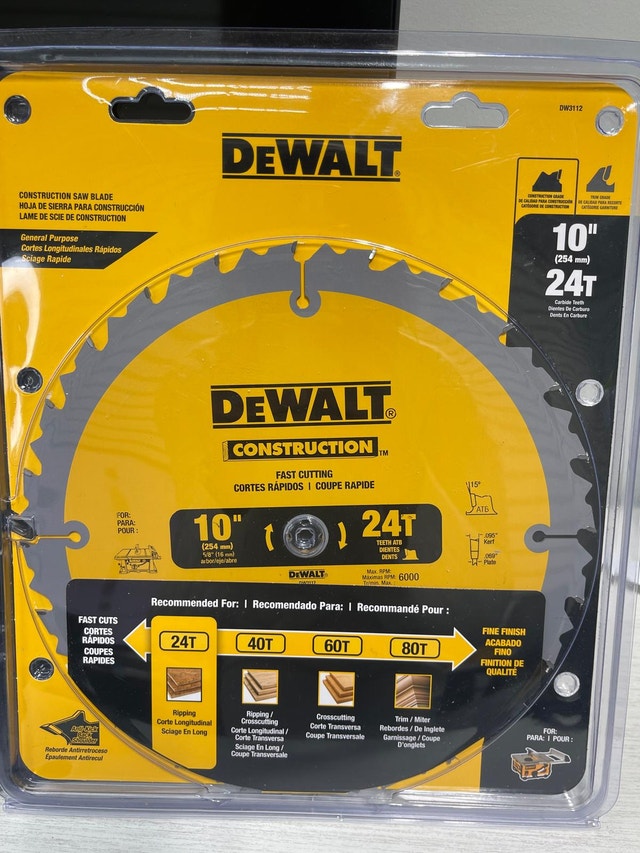 DEWALT Fast Ripping Thin Kerf Circular Saw Blade, 10 in