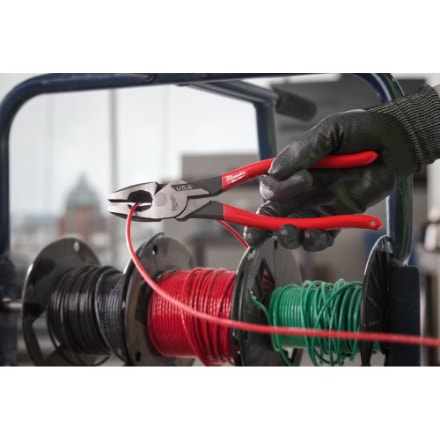 Milwaukee Tool 9-Inch Lineman's Dipped Grip Pliers (USA) - photo 2