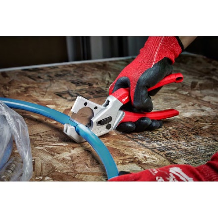 Milwaukee Tool 1-inch PEX and Tubing Cutter - photo 3
