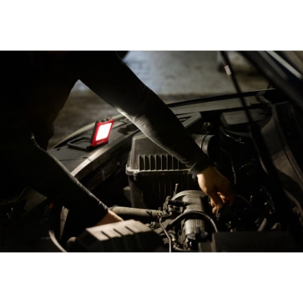 Milwaukee Tool 500 Lumen USB-C Rechargeable Light - photo 2