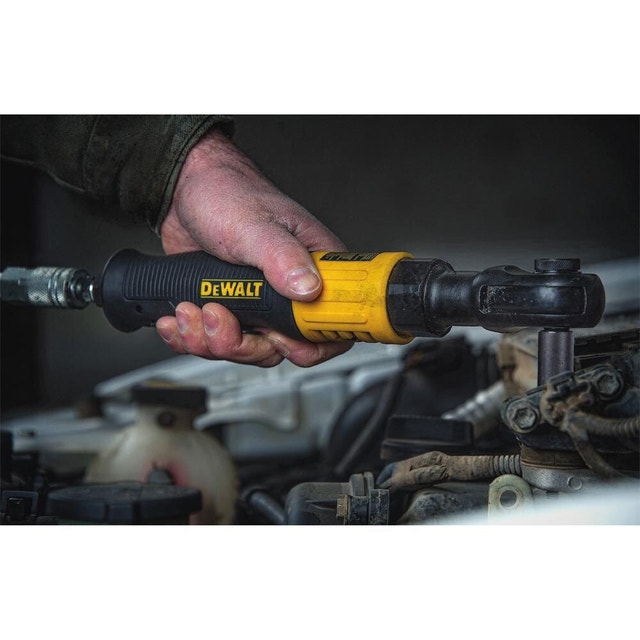 DEWALT 3/8-Inch Drive Air Ratchet - photo 2