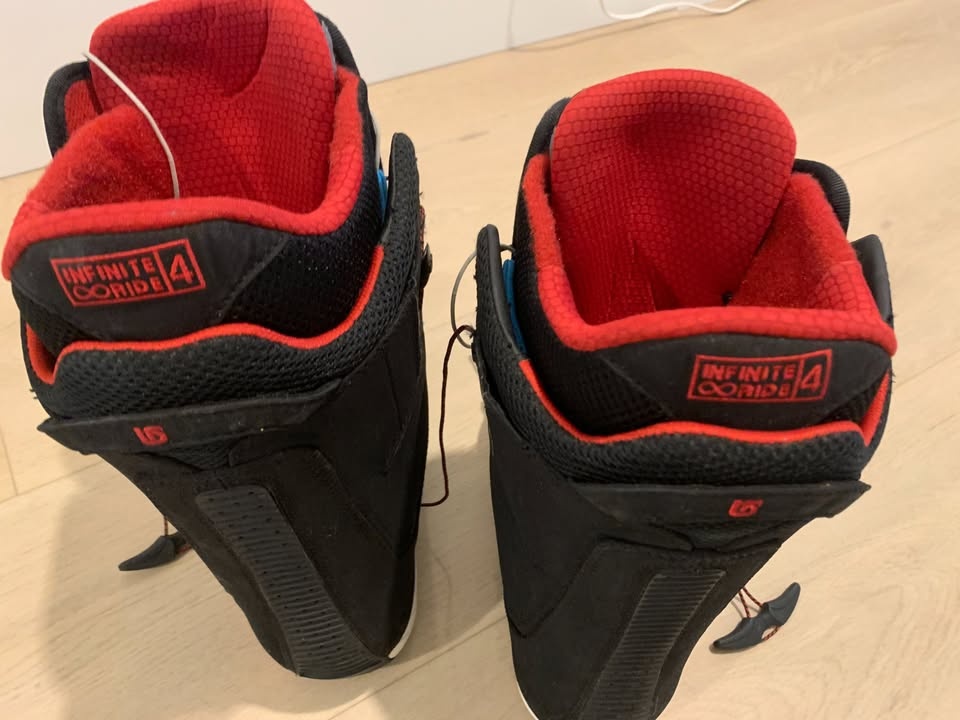 Burton Snowboard Boots - Men's 10.5 - photo 4