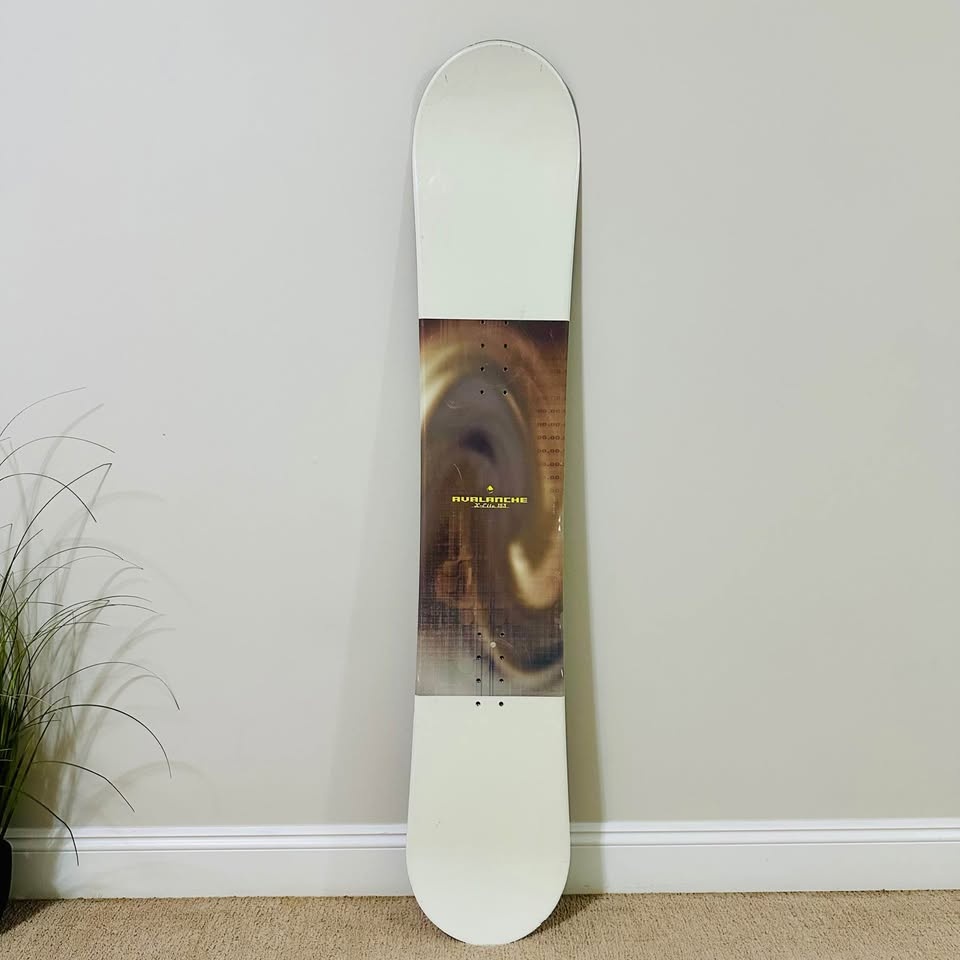 Avalanche Snowboard – 153 cm - photo 3