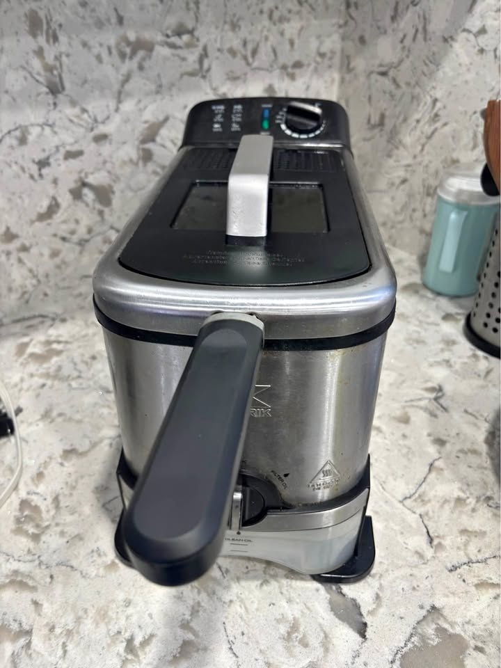 Kalorik Deep Fryer w/ Oil Filtration System