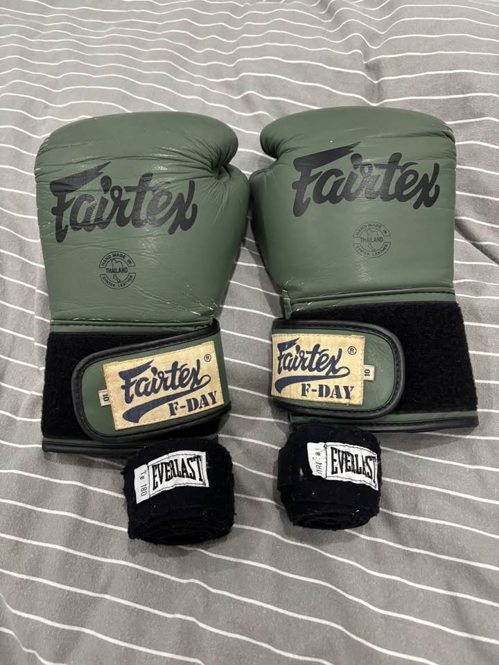 Boxing Gloves + Sparring Gloves Bundle - photo 2