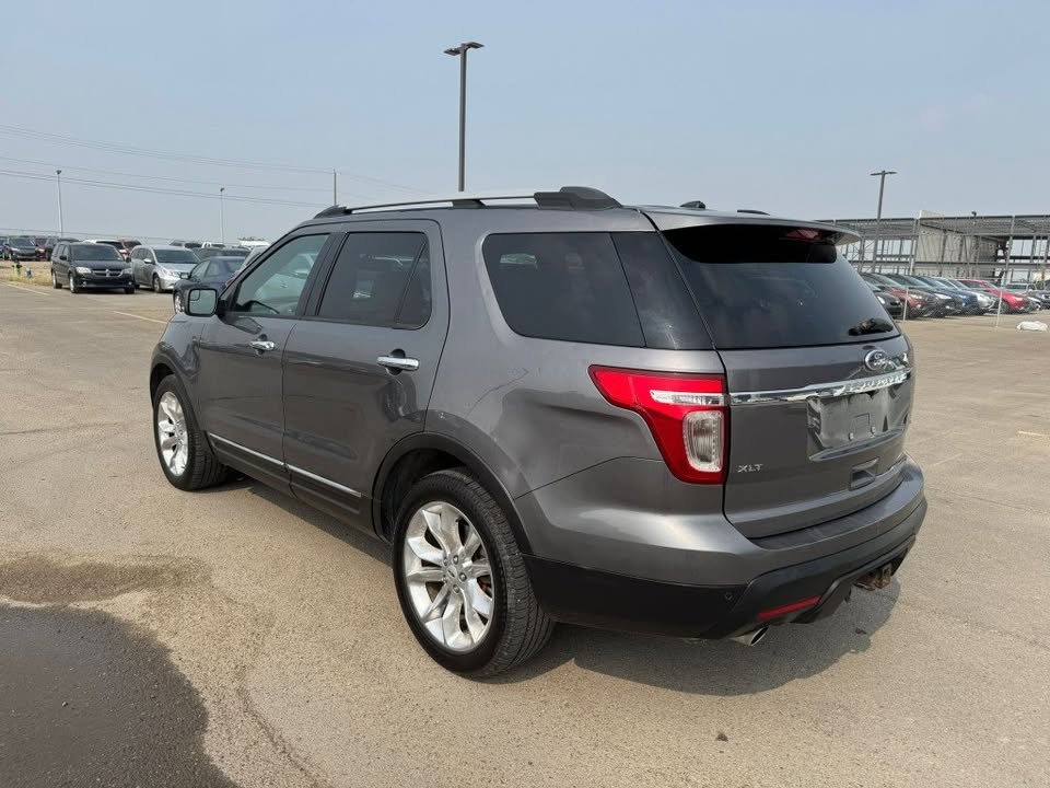 2014 Ford Explorer XLT V6 4WD - 7 Passengers - photo 3