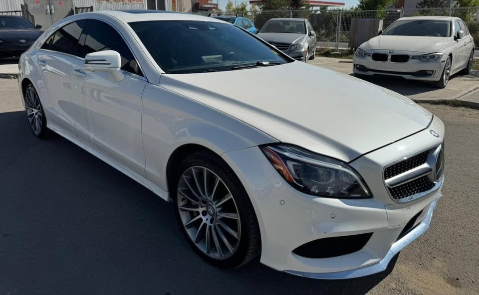 2015 Mercedes-Benz CLS550 4MATIC V8 - photo 2