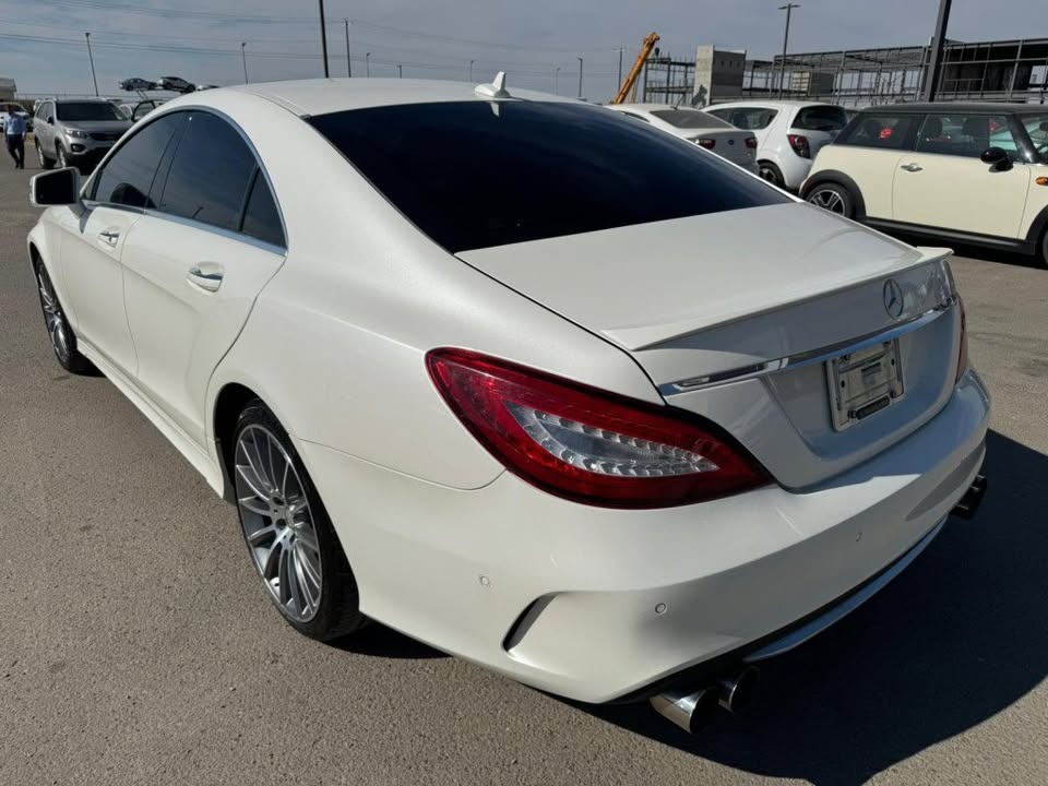 2015 Mercedes-Benz CLS550 4MATIC V8 - photo 4