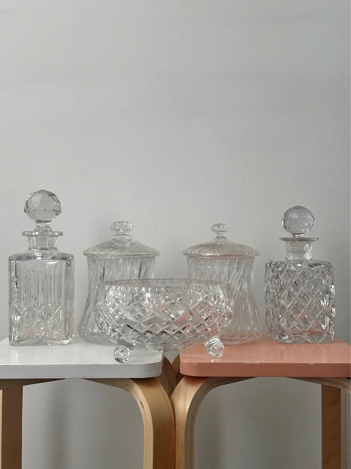 💎Vintage Crystal Bowl and Decanters