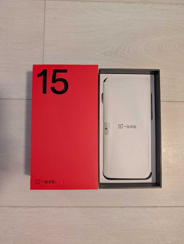 New OnePlus 15 256GB Black Open Box - photo 2