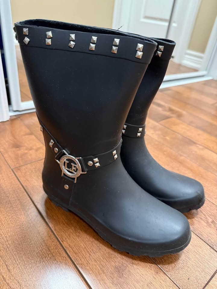 London Fog Studded Waterproof Rubber Boots Size 37 - photo 2