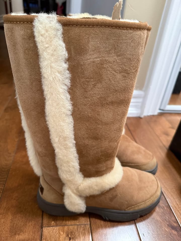 UGG Tan Fur Lined Boots Size 7 - photo 2