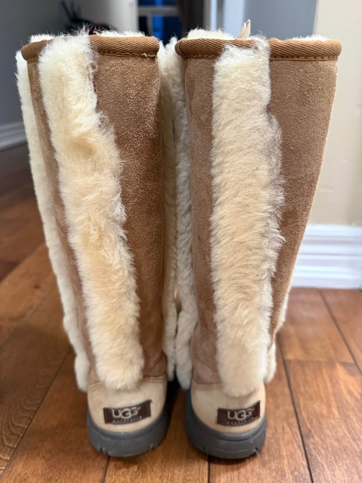 UGG Tan Fur Lined Boots Size 7 - photo 4