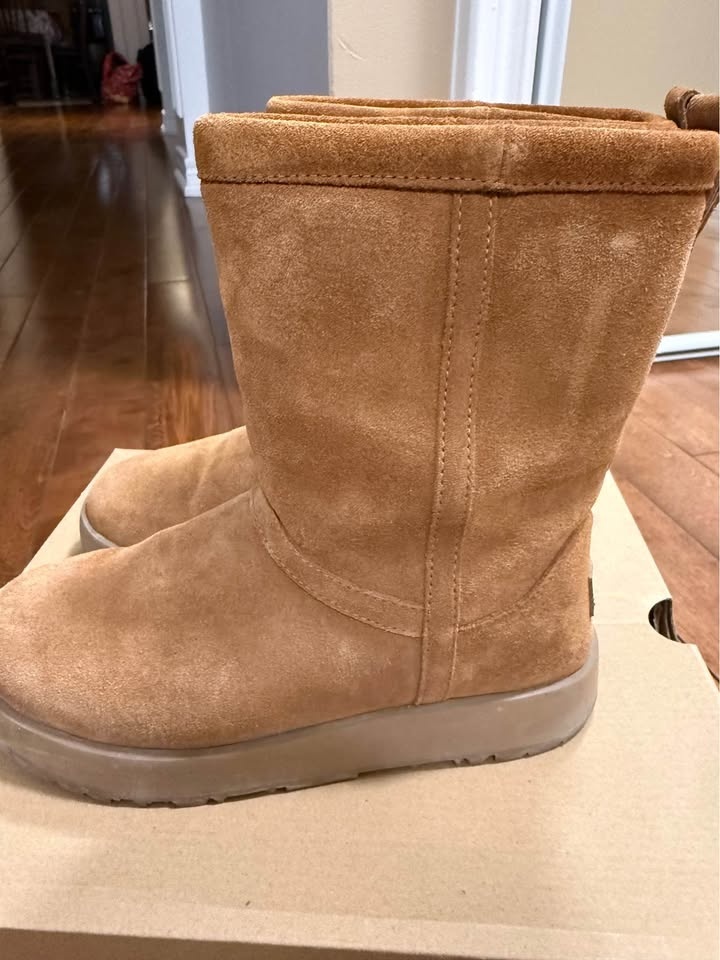 Tan UGG Boots - photo 5