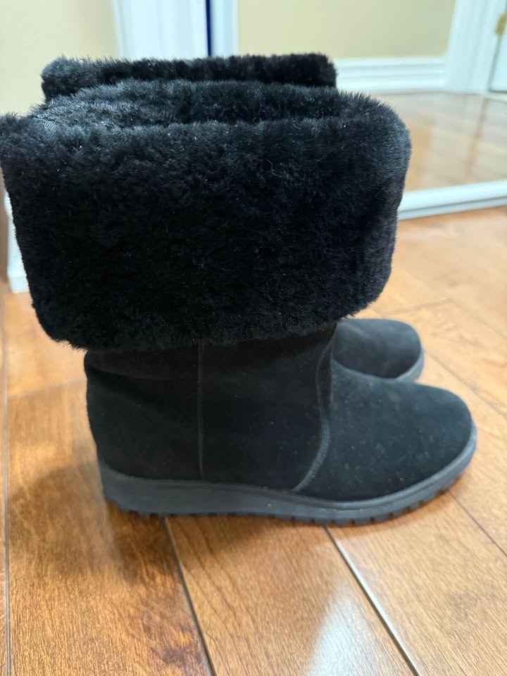 Palmroth Black Suede Furry Boots - photo 2