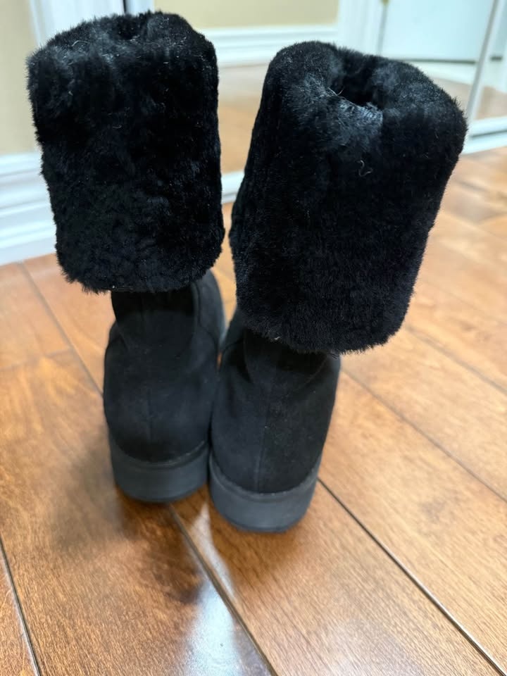 Palmroth Black Suede Furry Boots - photo 3