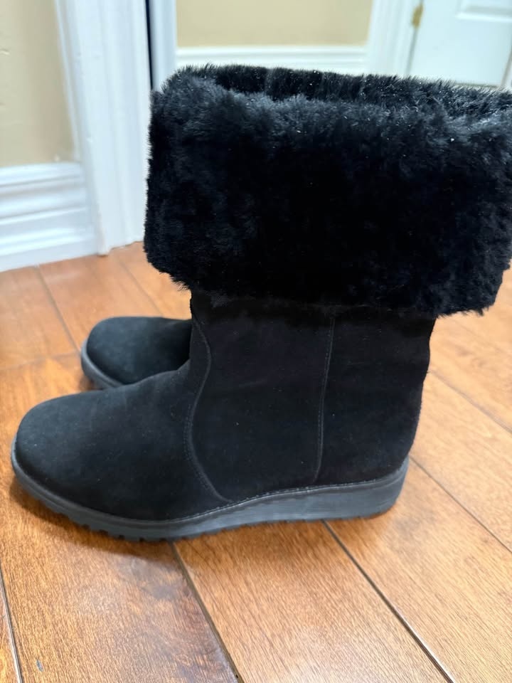 Palmroth Black Suede Furry Boots - photo 4