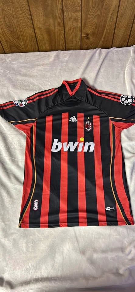 Kaka retro Milan Jersey