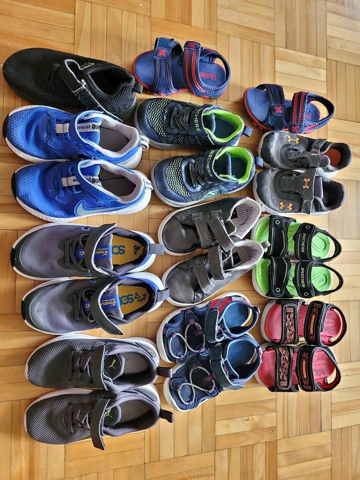 Boys shoes
