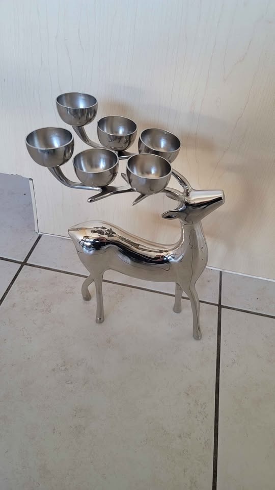 Silver metal deer tea light holder - photo 3