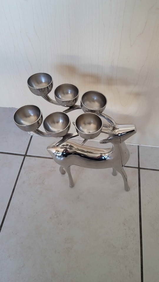 Silver metal deer tea light holder - photo 4
