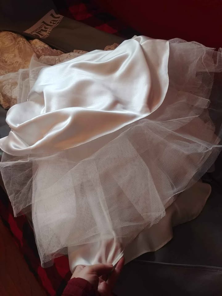 Wedding Dress - photo 2