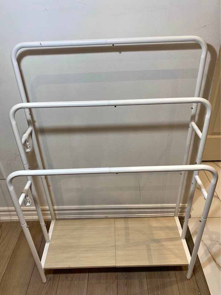 VASAGLE 3-Tier Blanket Rack Storage Shelf White Wood - Brand New