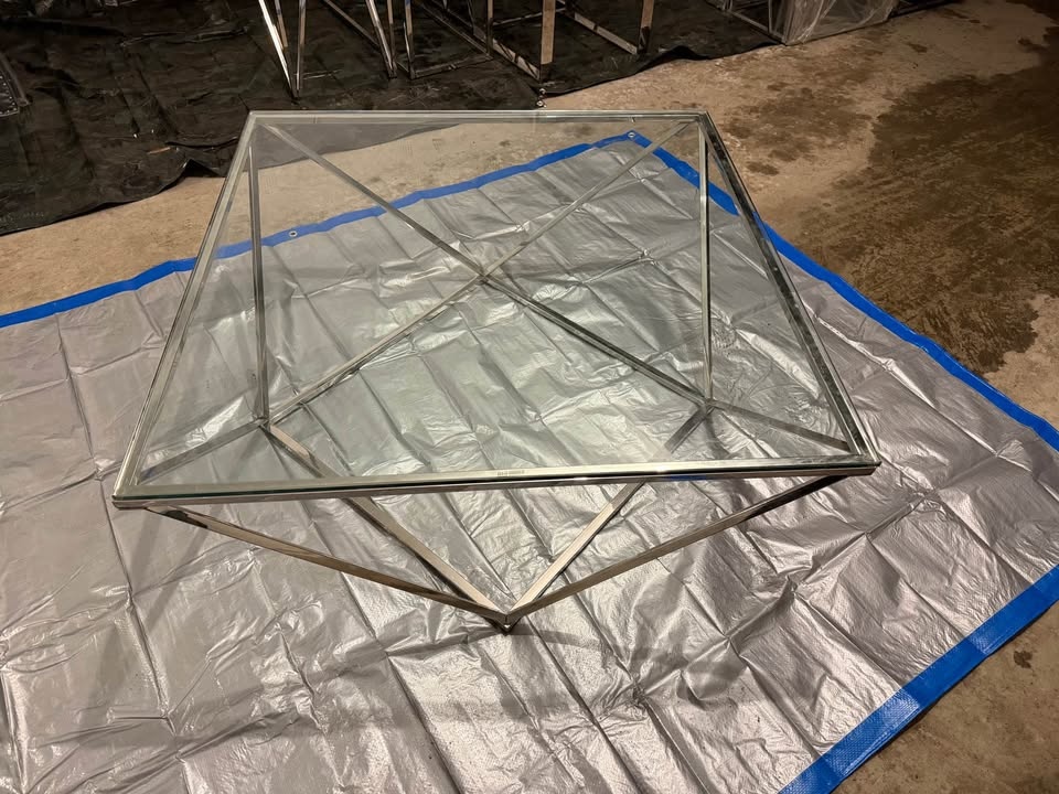 Modern Glass Coffee Table - photo 3