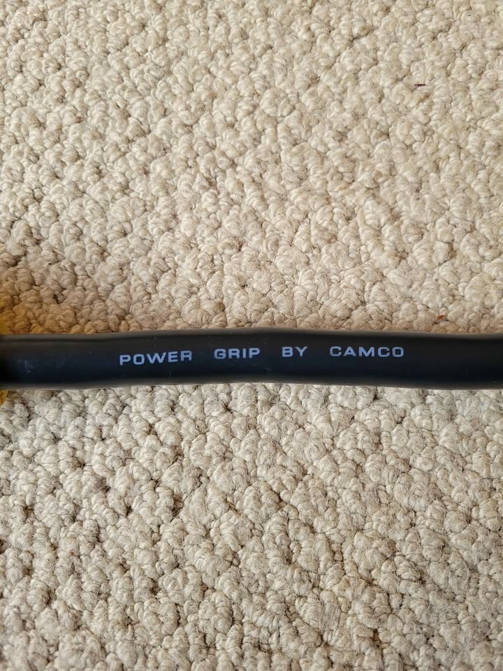 Camco PowerGrip RV Electrical Dogbone Adapter - photo 4