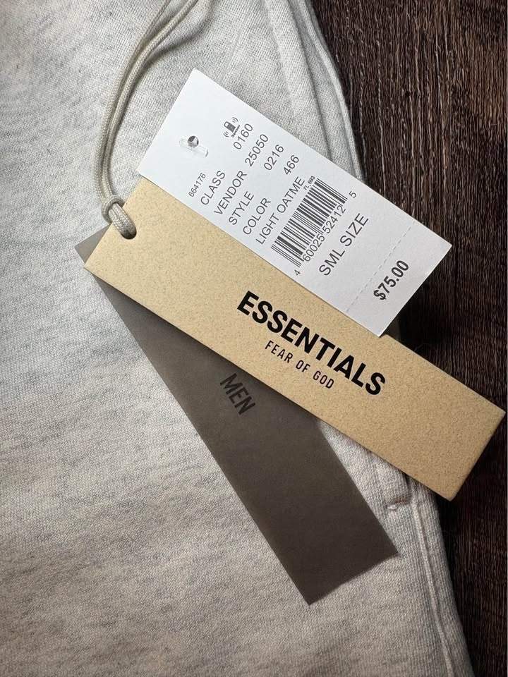 Fear of God Essentials Sweat Shorts - photo 2