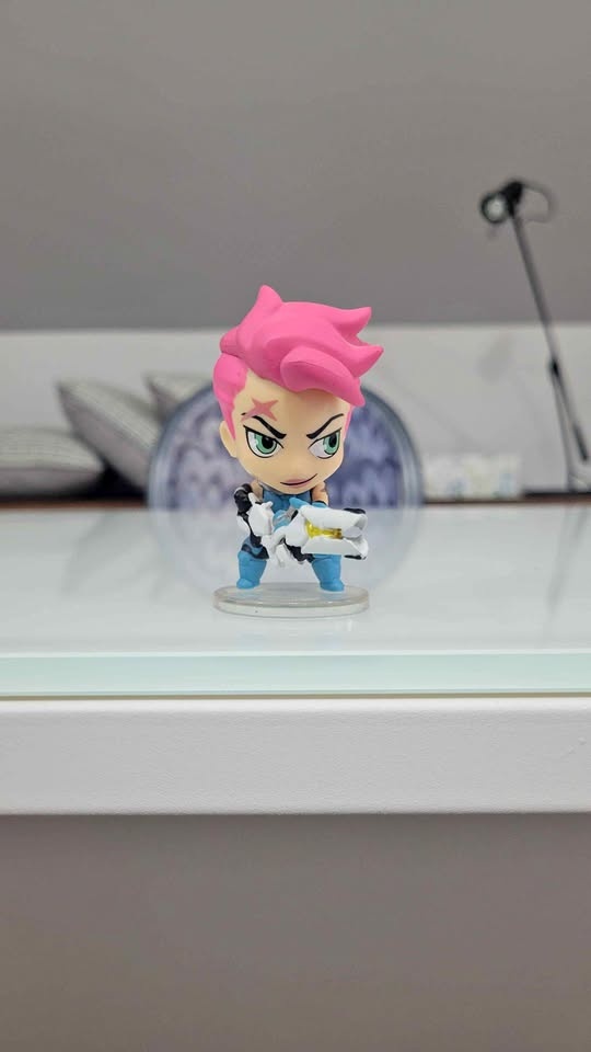 Overwatch Figure Zarya