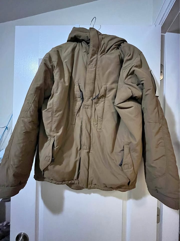 Men’s Down Jacket – Size M