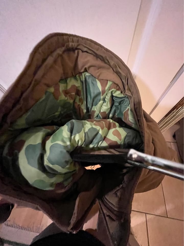 Men’s Down Jacket – Size M - photo 5